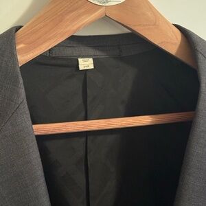 Burberry Men’s 54R Suit